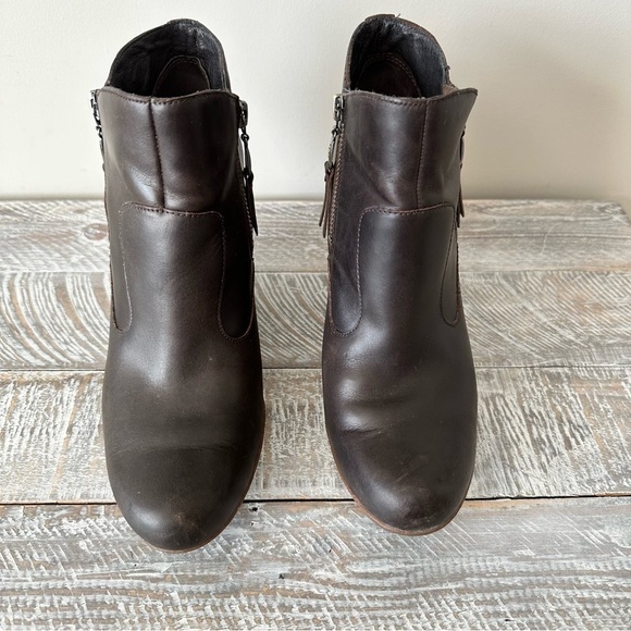 UGG-Australia Meredith Lodge Wedge Chocolate Brown  Ankle Boots (Size:9.5) - Picture 3 of 12